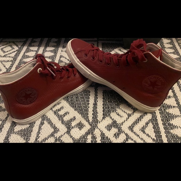 All Star Chuck Taylor Converse 2 - Picture 1 of 8